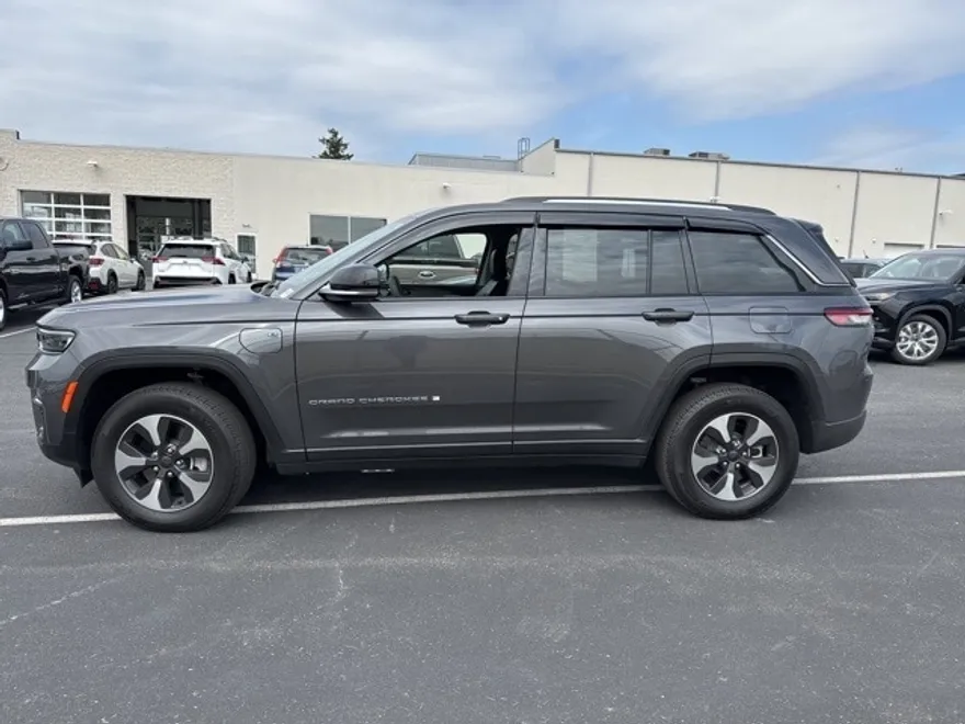 2024 Jeep Grand Cherokee 4xe Base photo 1