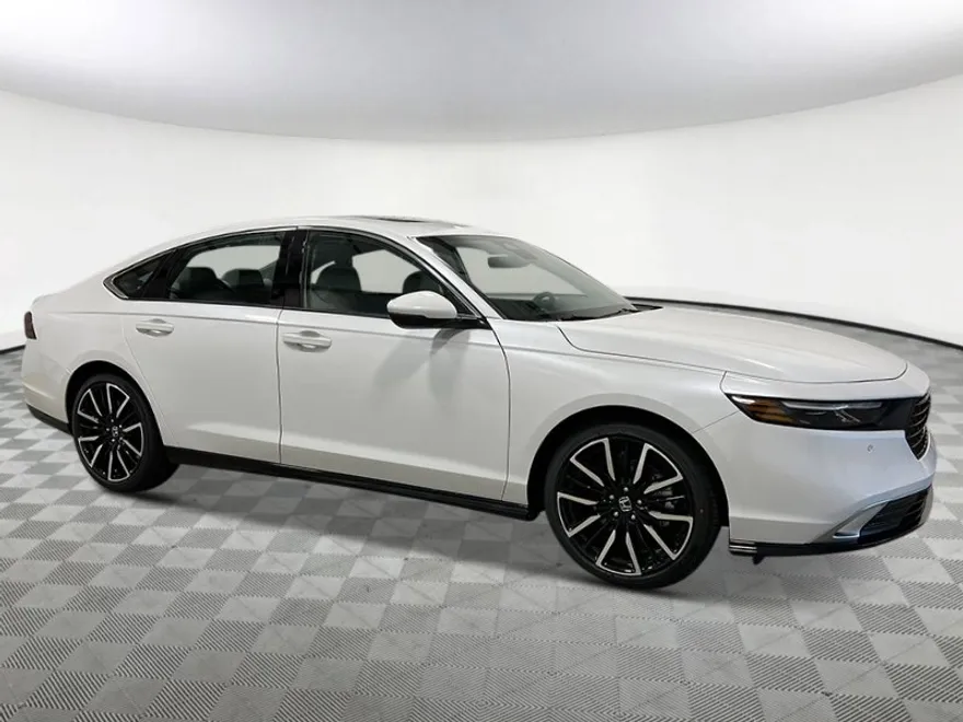 2025 Honda Accord Hybrid Touring photo 1