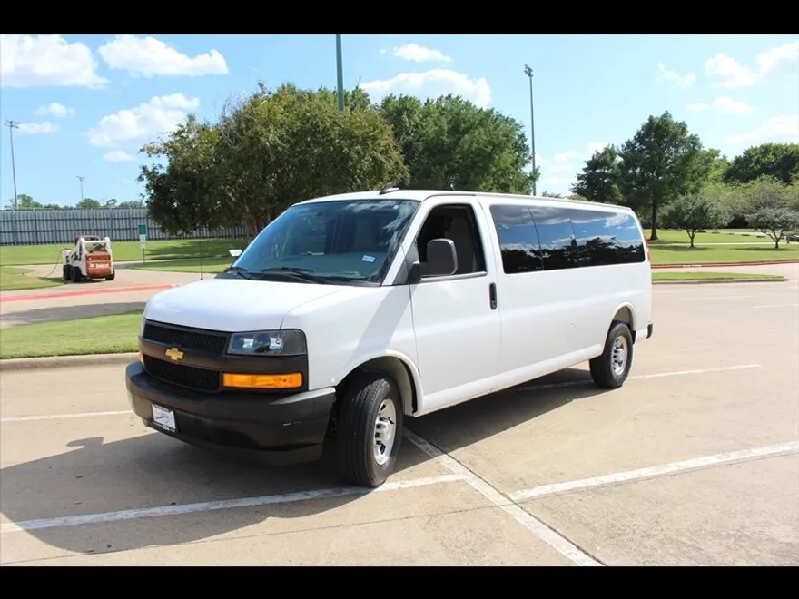 2025 Chevrolet Express LS 3500 photo 1