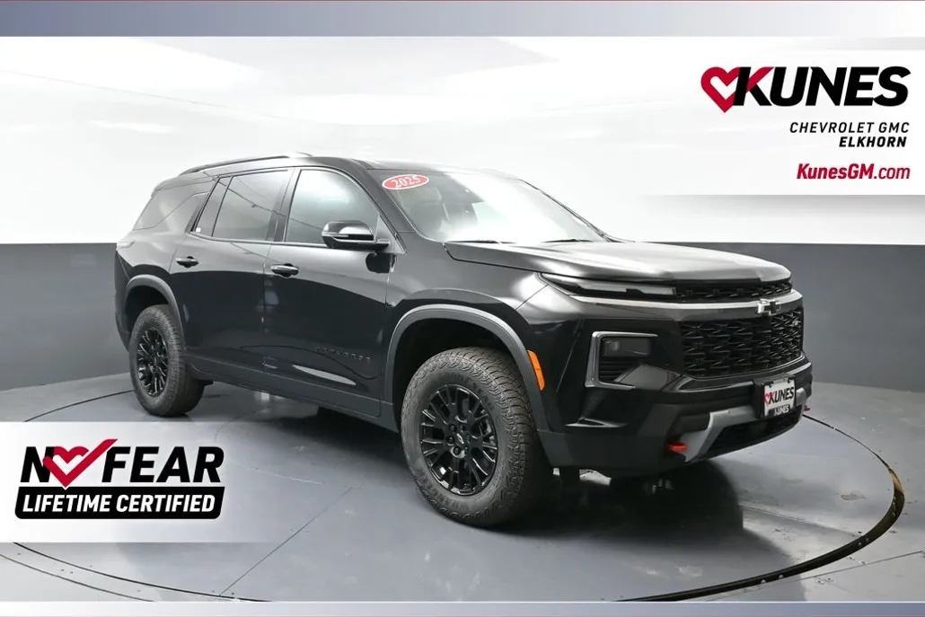 2025 Chevrolet Traverse Z71 photo 1