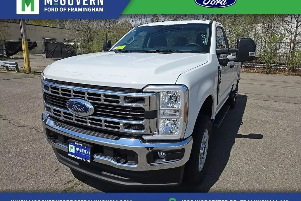 2025 Ford F-350 XLT photo 1
