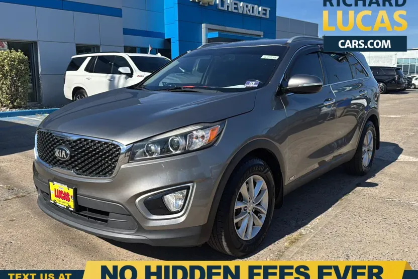2016 Kia Sorento LX photo 1