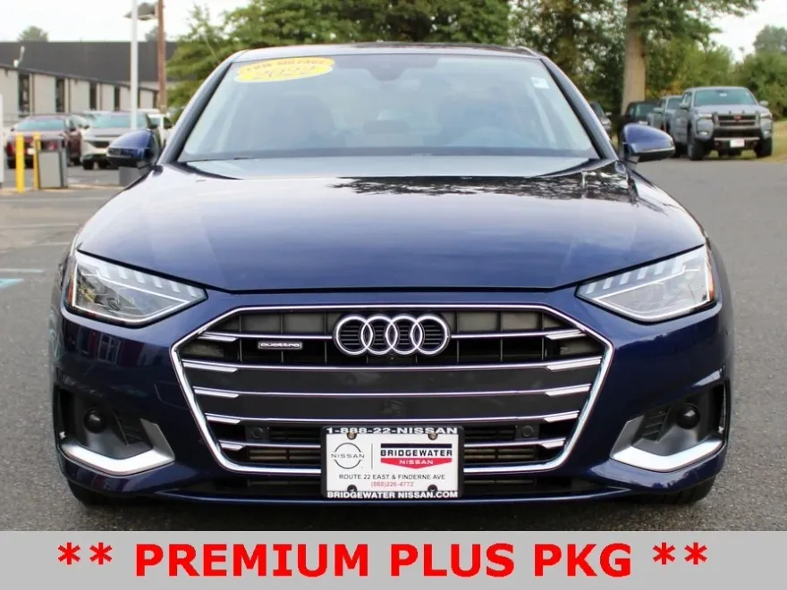 2022 Audi A4 40 Premium Plus photo 1