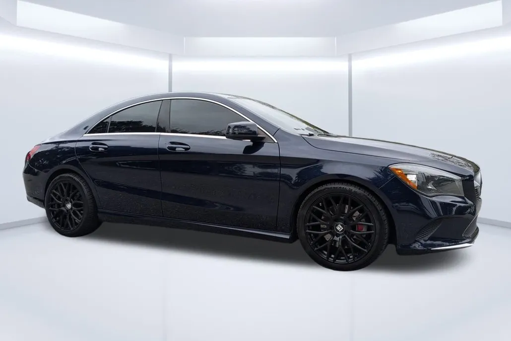 2018 Mercedes Benz CLA 250 photo 1