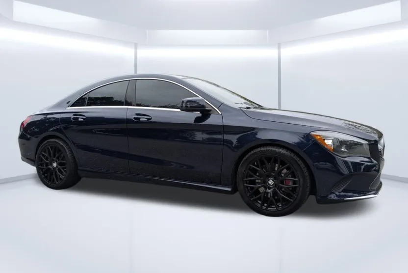 2018 Mercedes Benz CLA 250 photo 1