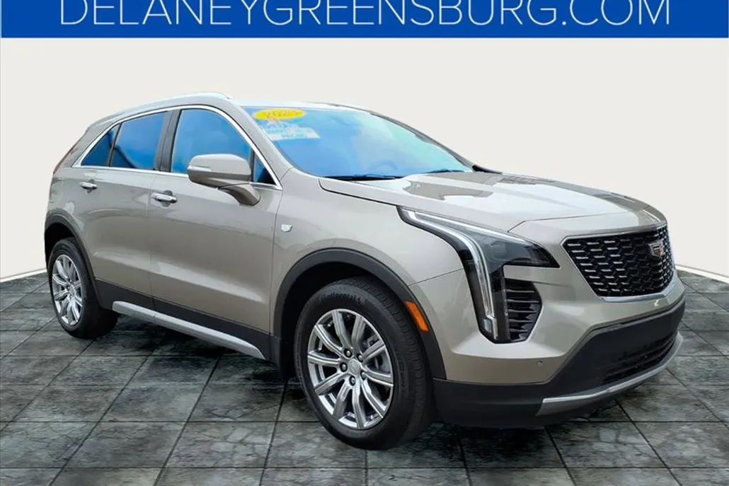 2023 Cadillac XT4 Premium Luxury photo 1