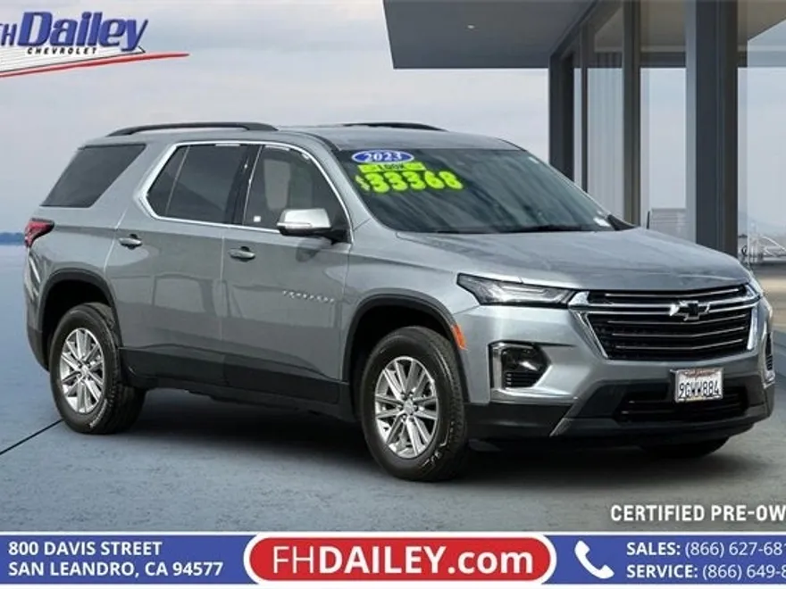 2023 Chevrolet Traverse Cloth photo 1