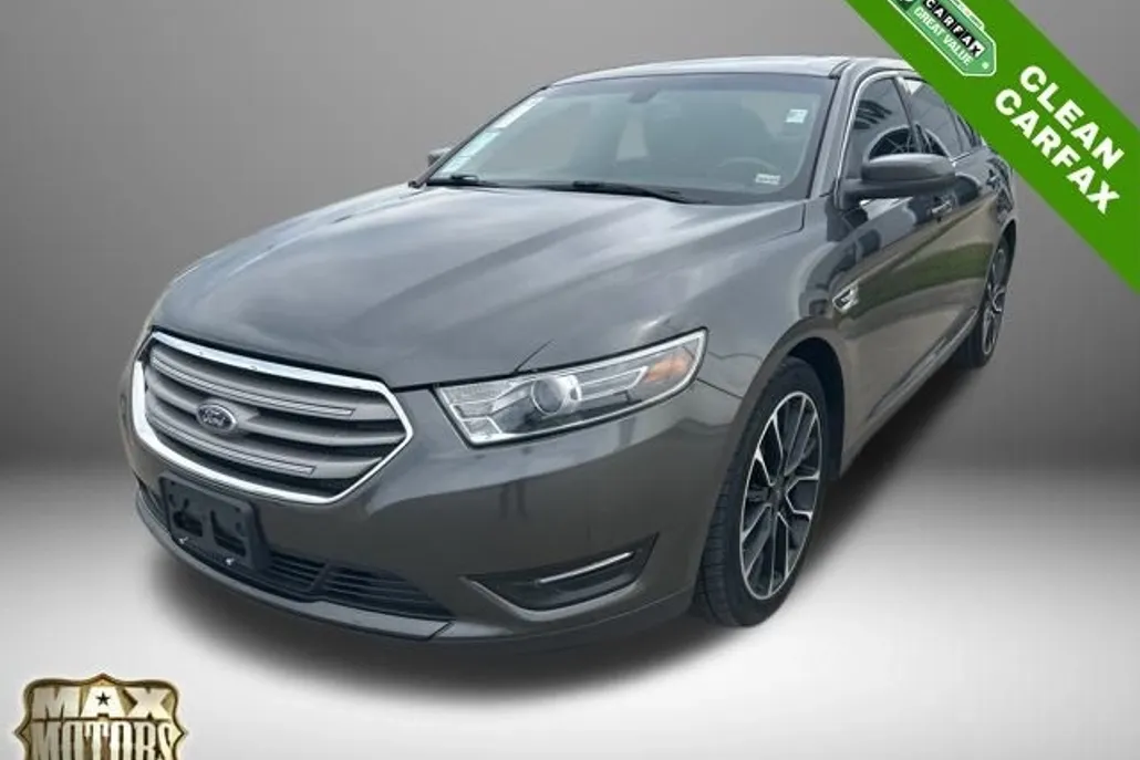 2018 Ford Taurus SEL photo 1