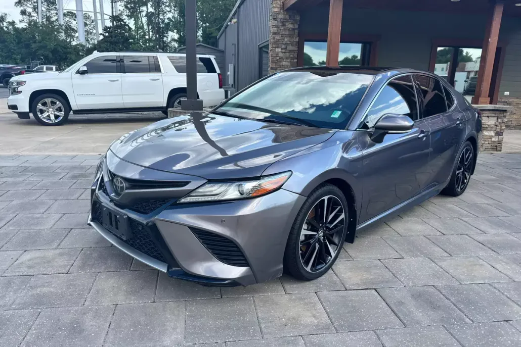 2018 Toyota Camry XSE photo 1