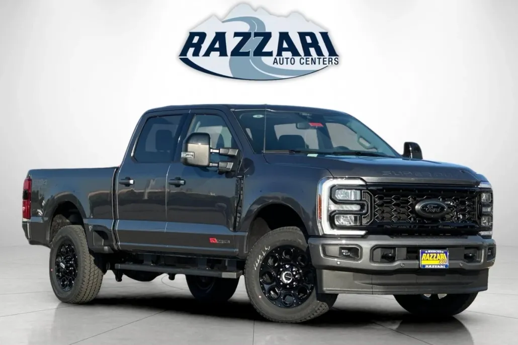 2025 Ford F-250 Lariat photo 1