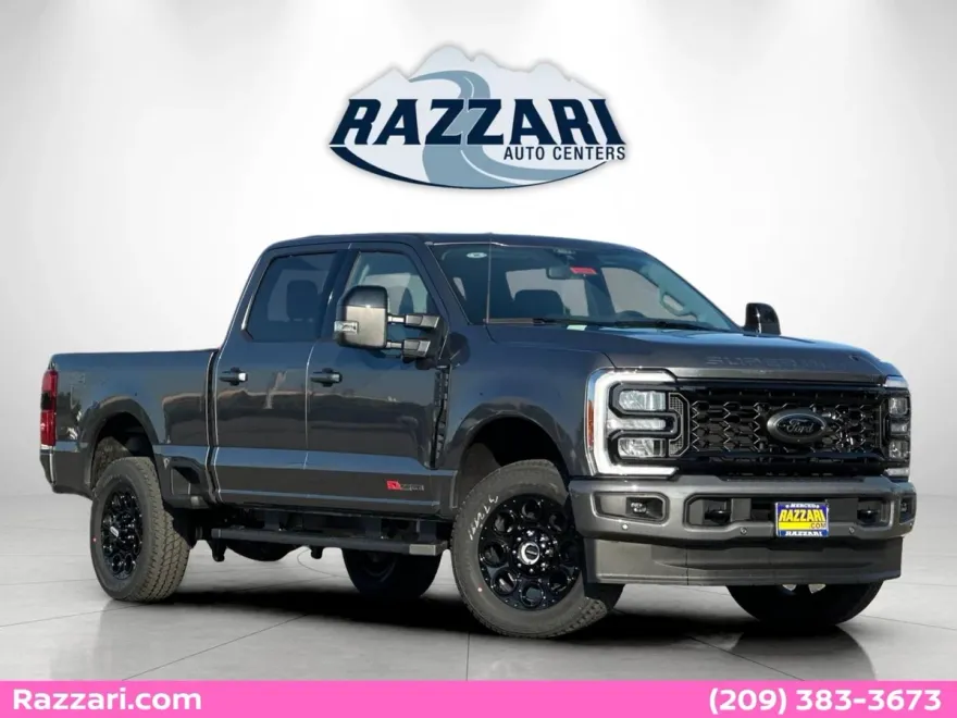 2025 Ford F-250 Lariat photo 1