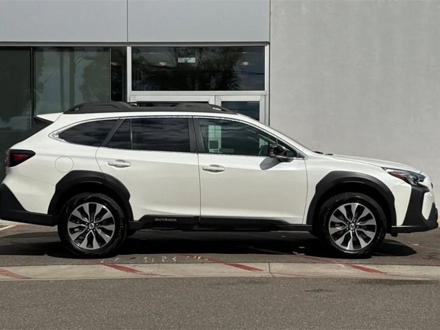 2025 Subaru Outback Limited photo 1
