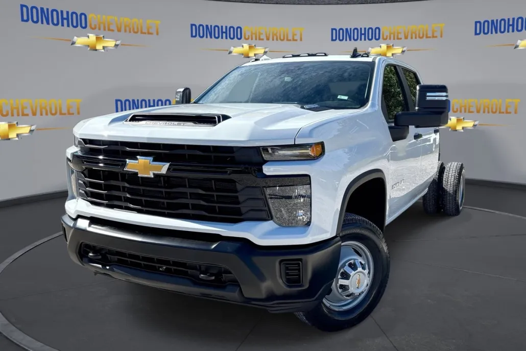 2026 Chevrolet Silverado 3500HD Work Truck photo 1