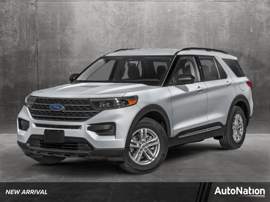 2024 Ford Explorer XLT photo 1