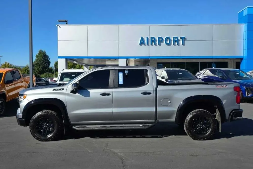 2024 Chevrolet Silverado 1500 LT Trail Boss photo 1