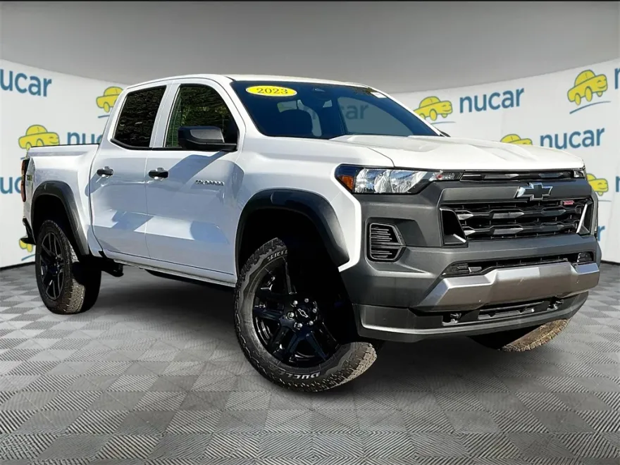 2023 Chevrolet Colorado Trail Boss photo 1