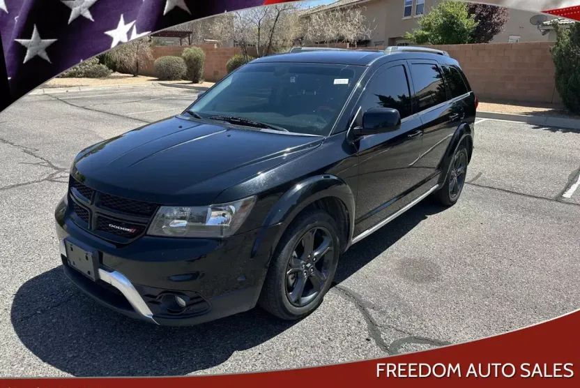 2019 Dodge Journey Crossroad photo 1