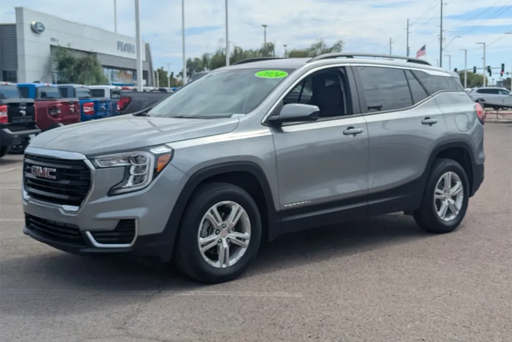 2024 Gmc Terrain SLE photo 1