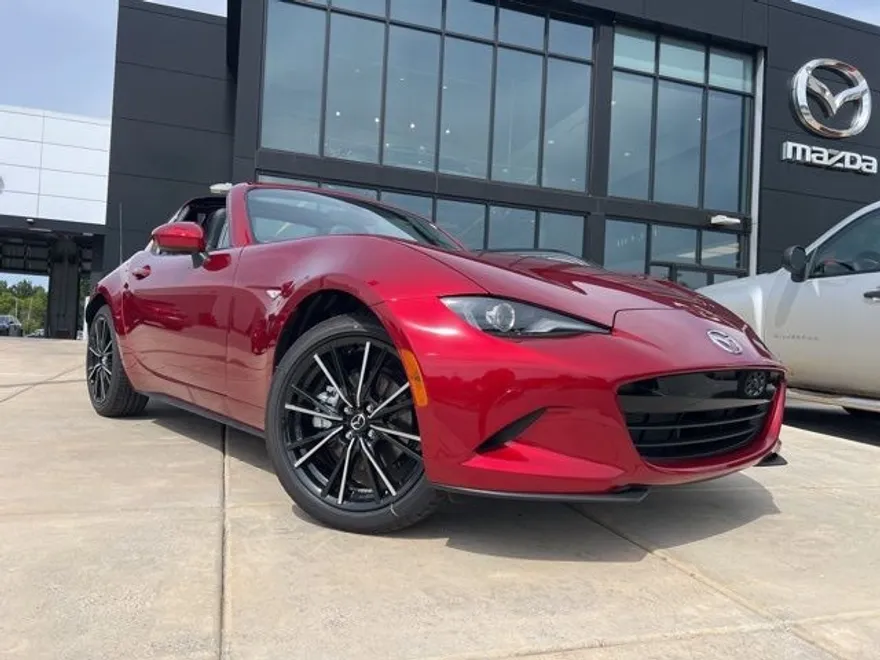 2025 Mazda MX-5 Miata Miata RF Grand Touring photo 1