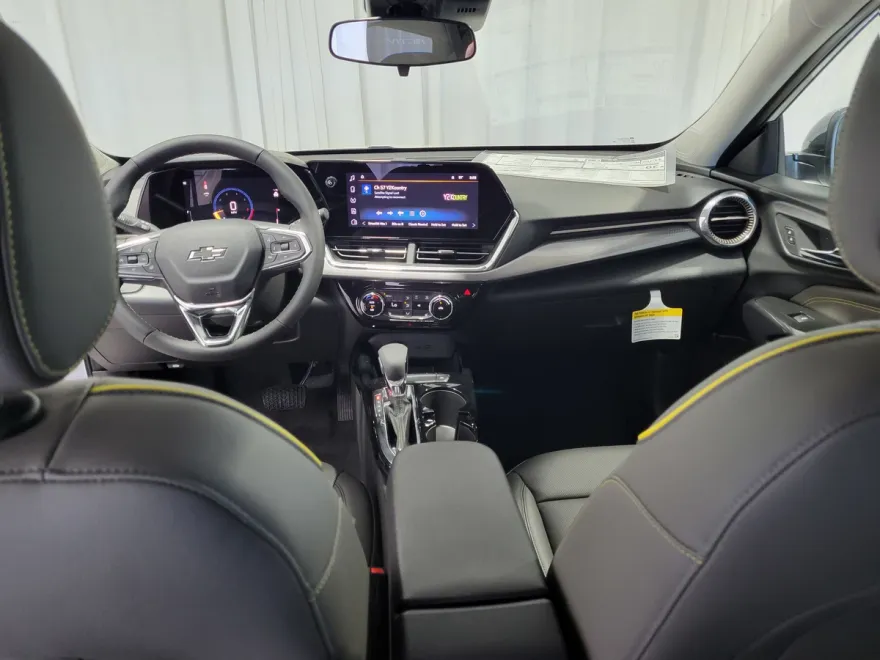 2025 Chevrolet Trax ACTIV photo 1