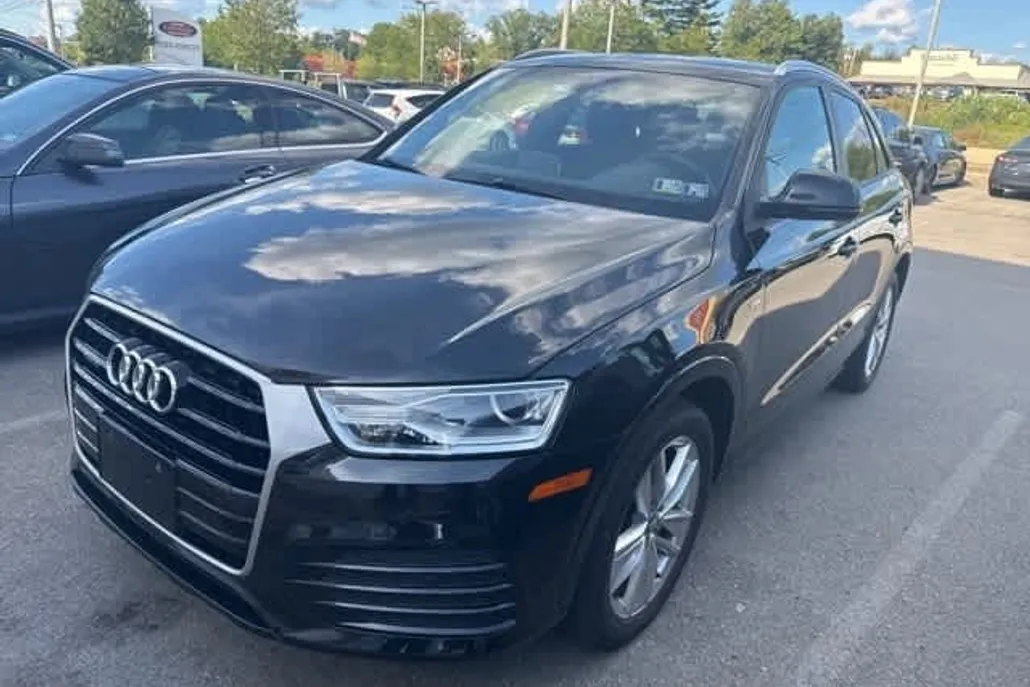 2018 Audi Q3 Premium photo 1