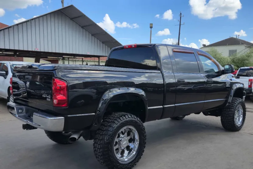 2007 Dodge Ram SLT photo 1