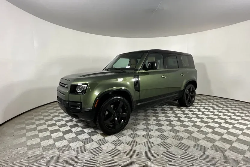 2026 Land Rover Defender 110 X photo 1