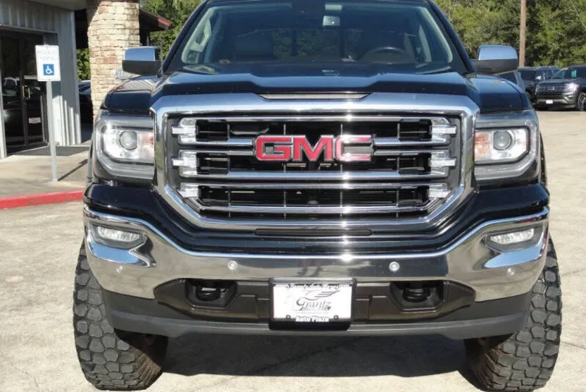 2017 Gmc Sierra 1500 SLT photo 1