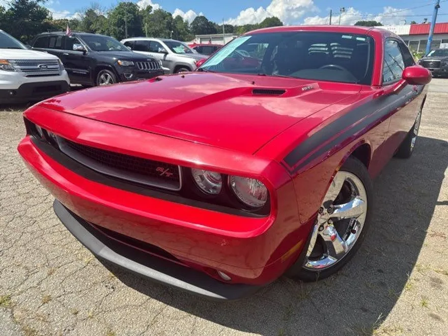 2013 Dodge Challenger R/T photo 1