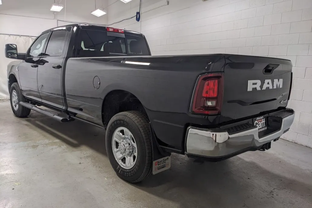 2025 Ram 3500 Tradesman photo 1