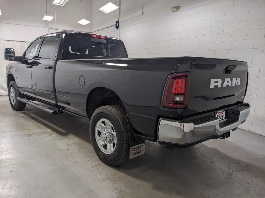 2025 Ram 3500 Tradesman photo 1