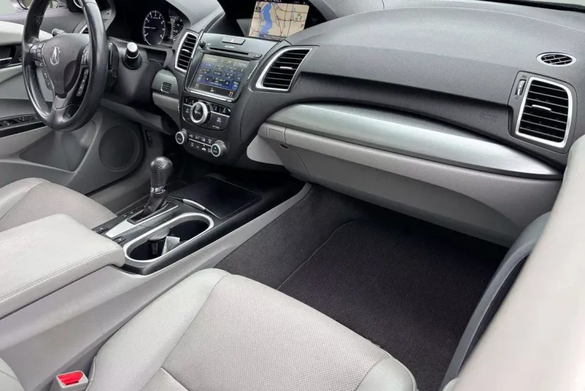 2017 Acura RDX Advance photo 1