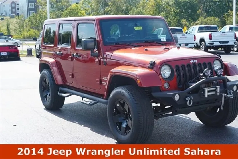 2014 Jeep Wrangler Unlimited Sahara photo 1