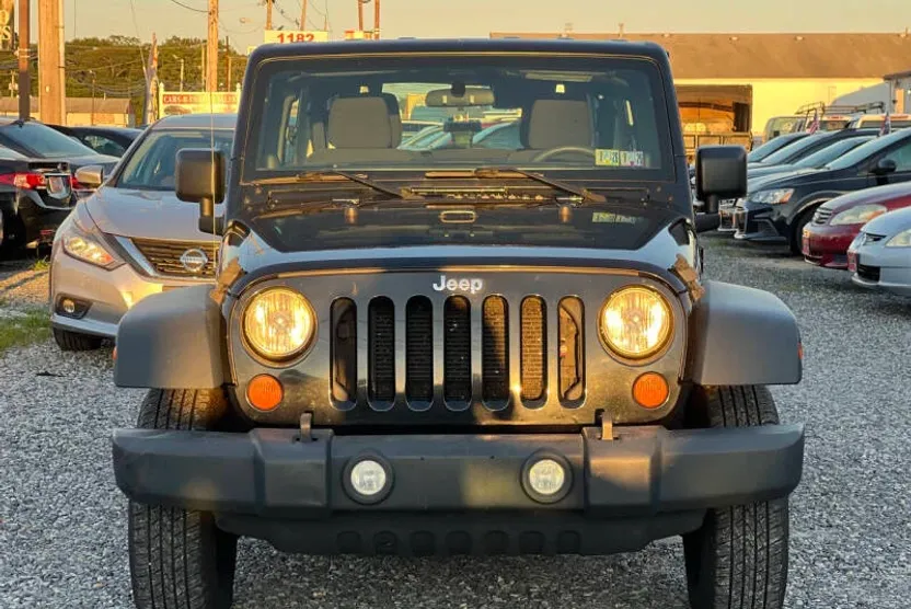 2013 Jeep Wrangler Unlimited Sport photo 1