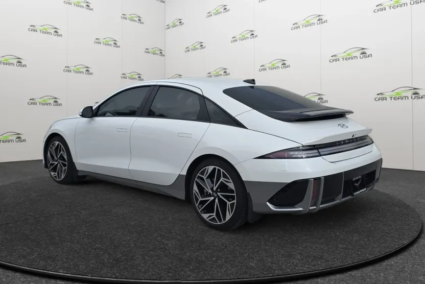 2023 Hyundai Ioniq 6 SEL photo 1