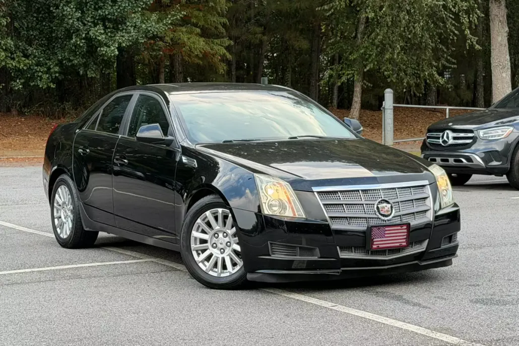 2010 Cadillac CTS Luxury photo 1