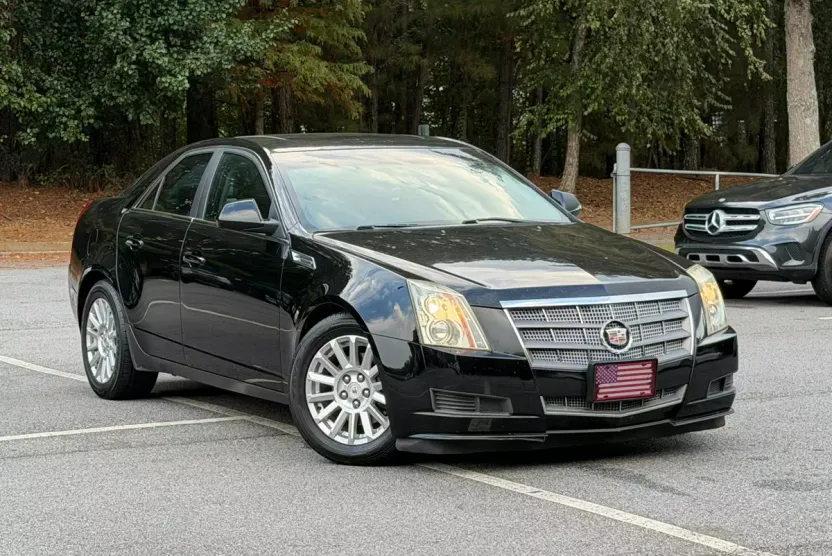 2010 Cadillac CTS Luxury photo 1