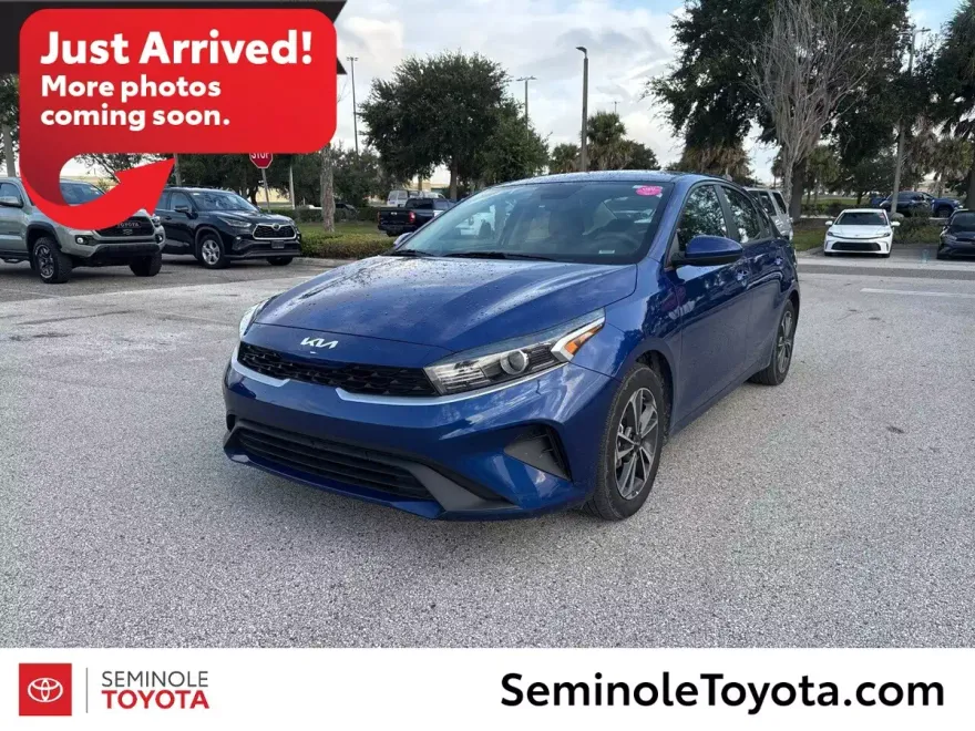 2024 Kia Forte LXS photo 1
