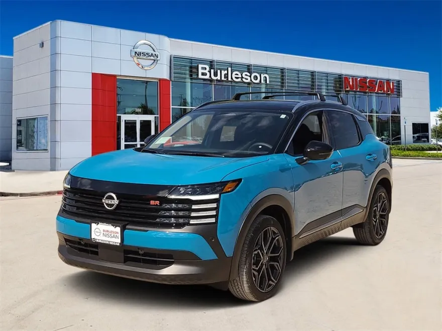 2025 Nissan Kicks SR photo 1