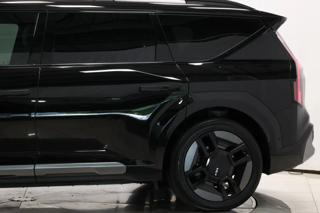 2024 Kia EV9 GT-Line photo 1