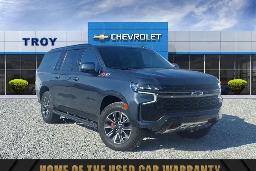 2021 Chevrolet Suburban Z71 photo 1