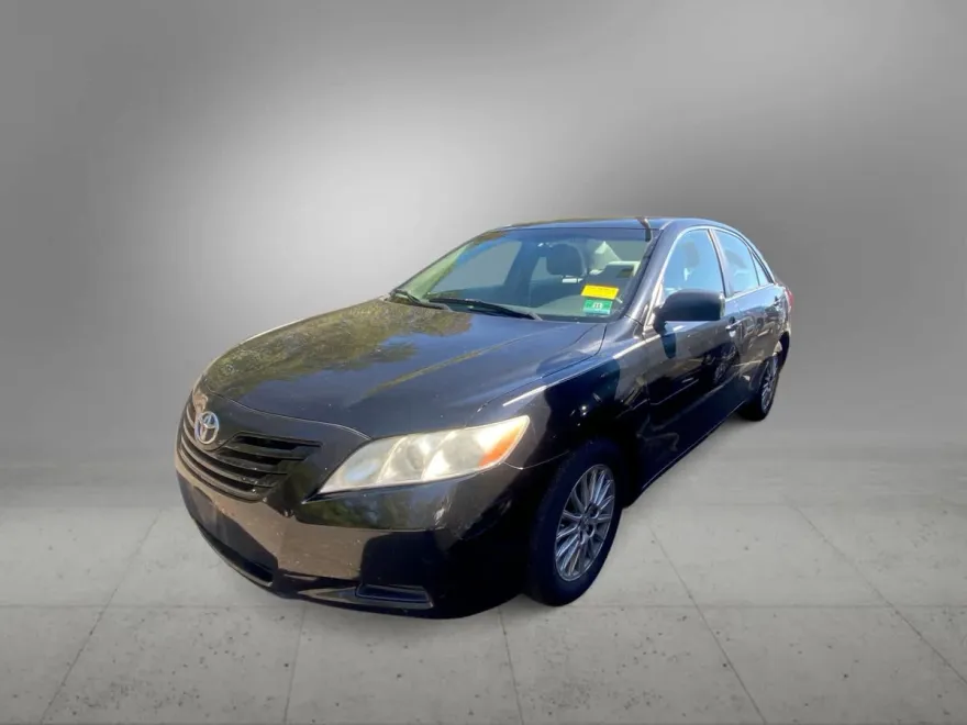 2009 Toyota Camry LE V6 photo 1