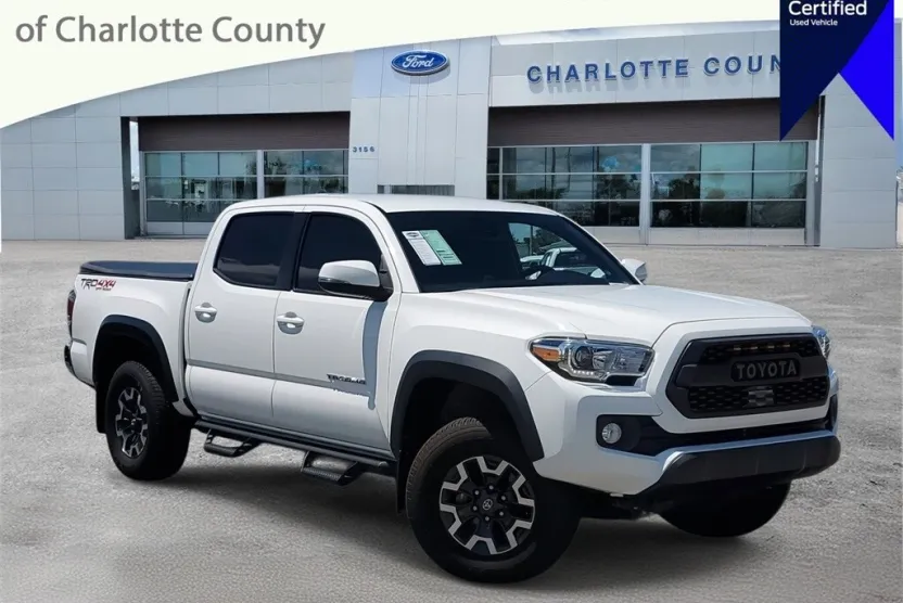 2021 Toyota Tacoma TRD Off-Road photo 1
