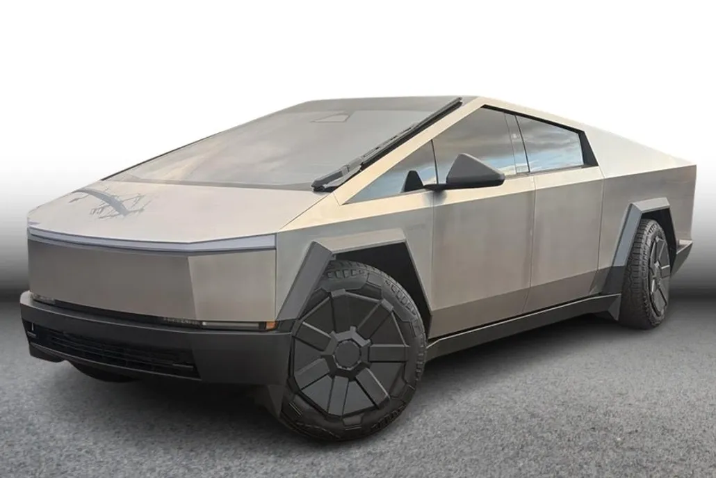 2024 Tesla Cybertruck All-Wheel Drive photo 1