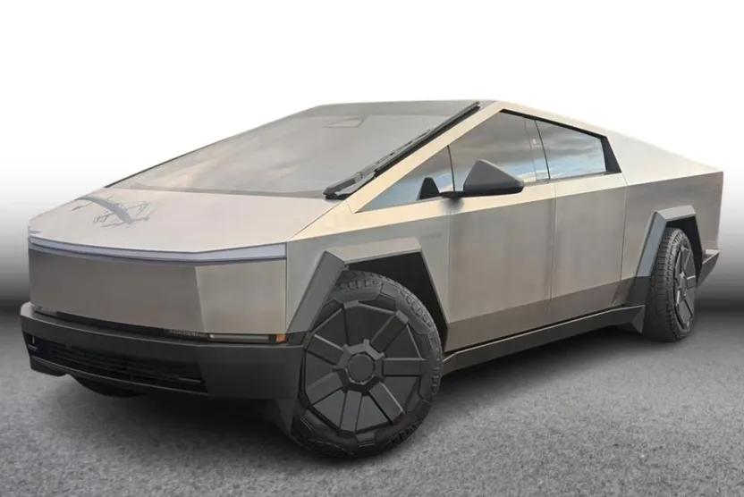 2024 Tesla Cybertruck All-Wheel Drive photo 1
