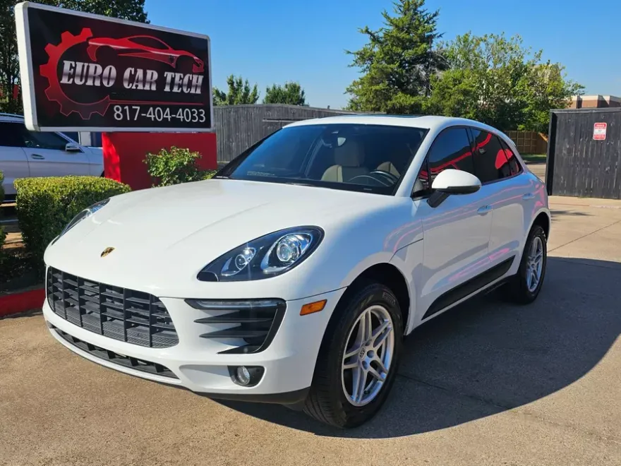 2018 Porsche Macan photo 1