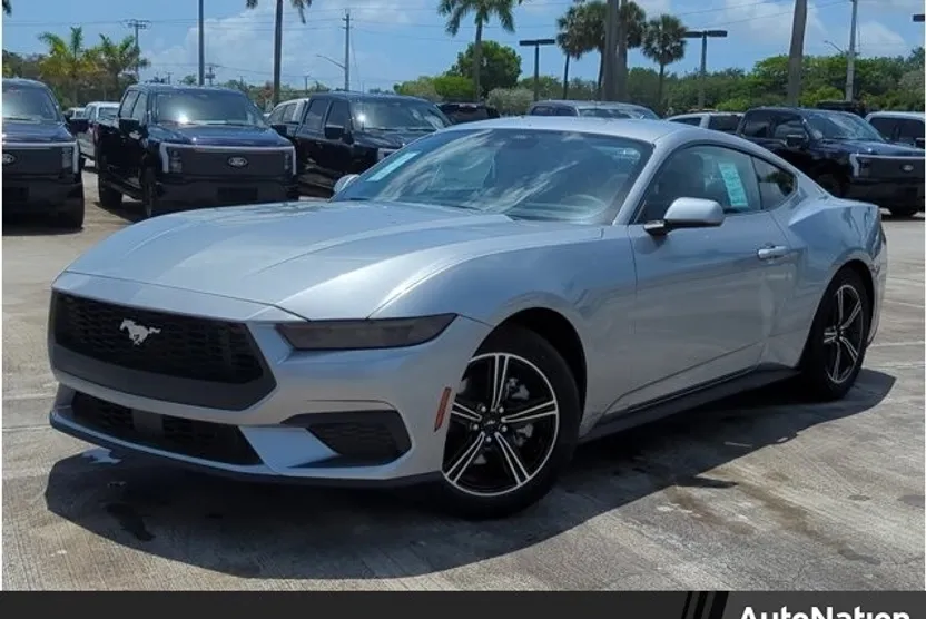 2025 Ford Mustang EcoBoost photo 1