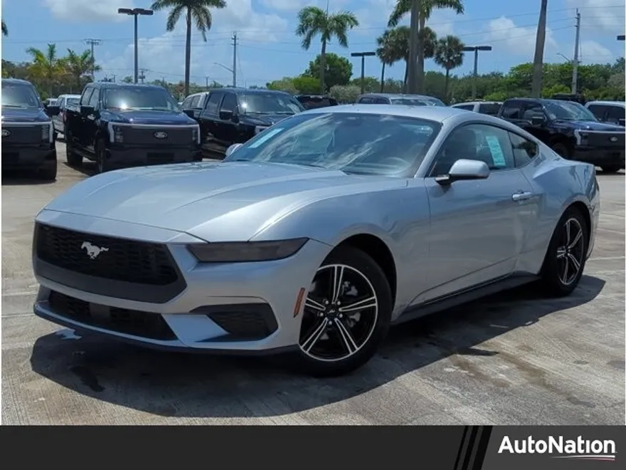 2025 Ford Mustang EcoBoost photo 1