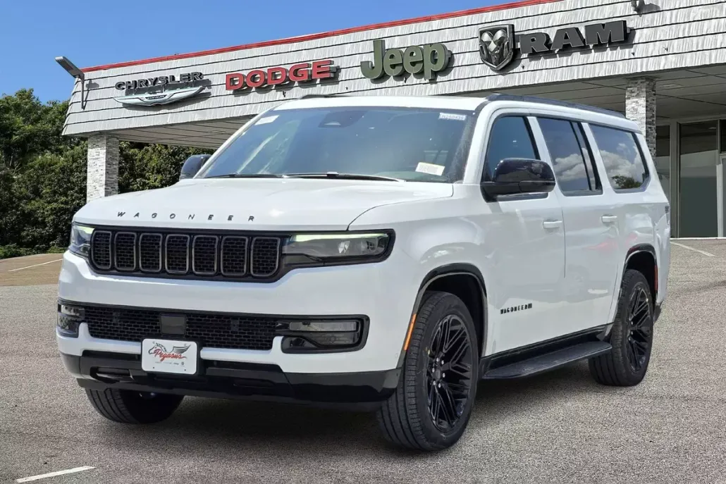 2025 Jeep Wagoneer L Series II photo 1