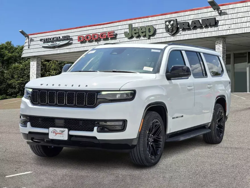 2025 Jeep Wagoneer L Series II photo 1